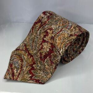 Vintage Burberrys Paisley Patterned Men's Silk Neck Tie